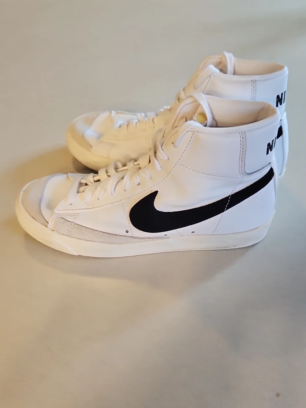 Nike Blazer Mid '77 High Top Sneakers